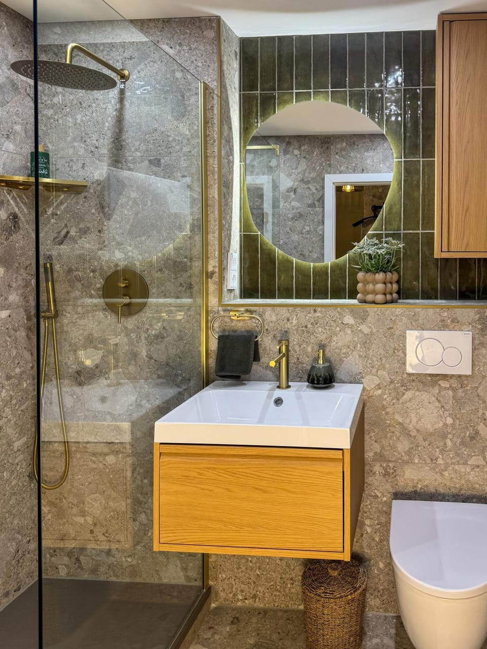 Shower, Bathroom