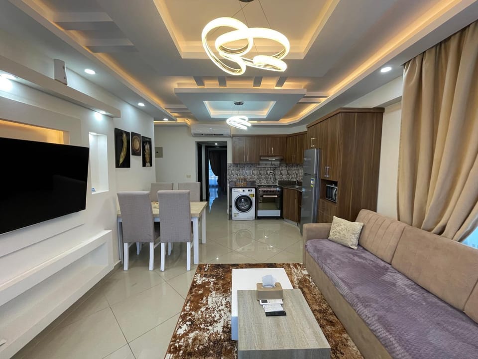 Communal lounge/ TV room, TV and multimedia, Living room, Seating area