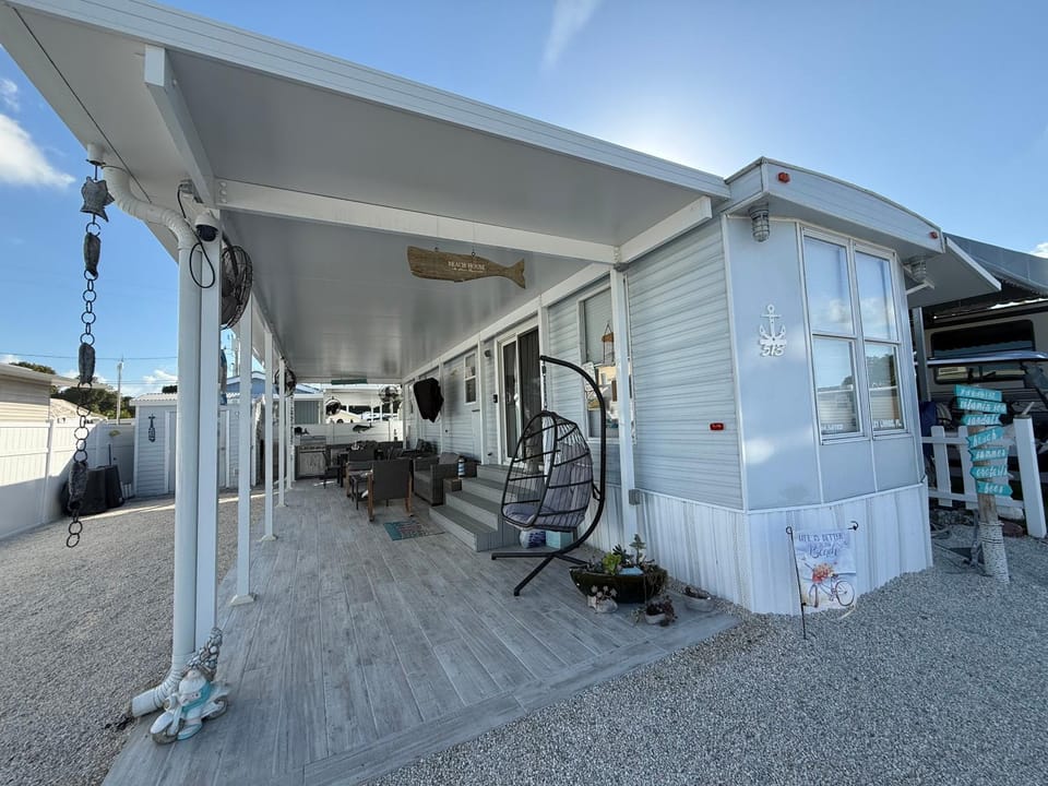 Anchor by the Sea Campground/ 
RV Resort in Key Largo