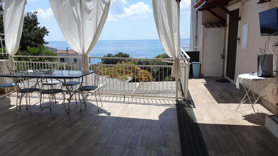 Patio, Natural landscape, Balcony/Terrace, Sea view