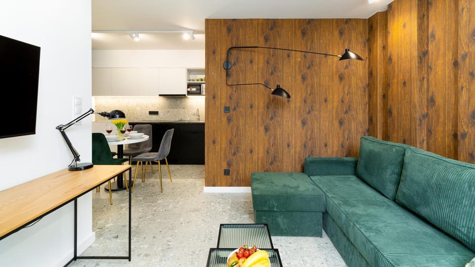 TV and multimedia, Kitchen or kitchenette, Living room, Seating area