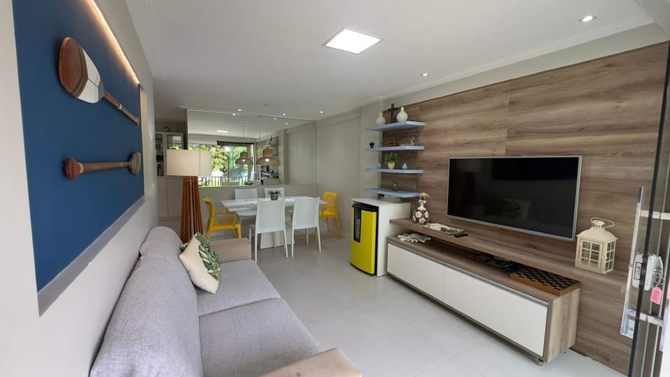 Communal lounge/ TV room, TV and multimedia, Seating area, minibar