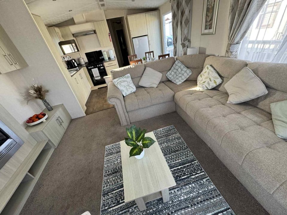 TV and multimedia, Living room, Dining area, pet friendly