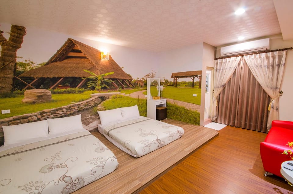 Bedroom, bunk bed