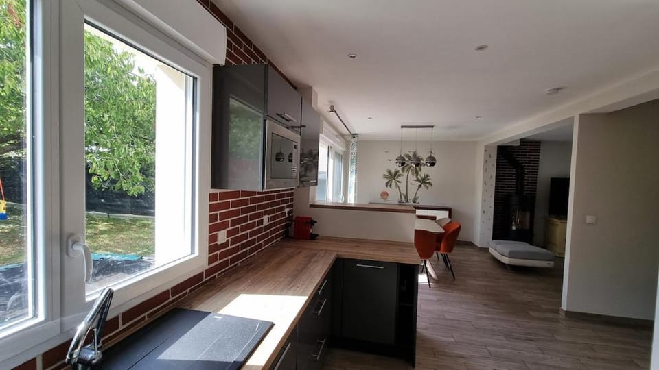 Garden, Living room, Seating area, Garden view