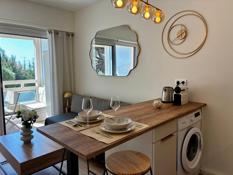 Coffee/tea facilities, Living room, Dining area, washing machine