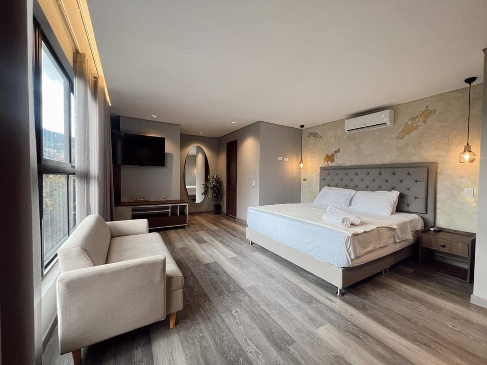 SUITE DE LUJO 602 Faro con Aire Acondicionado y Coworking Apartment hotel in Medellin