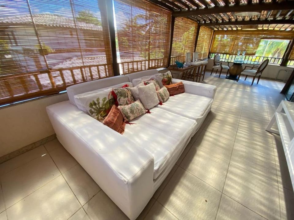 Duplex 3 quartos com acesso a praia ao lado da Vila Apartment in Praia do Forte