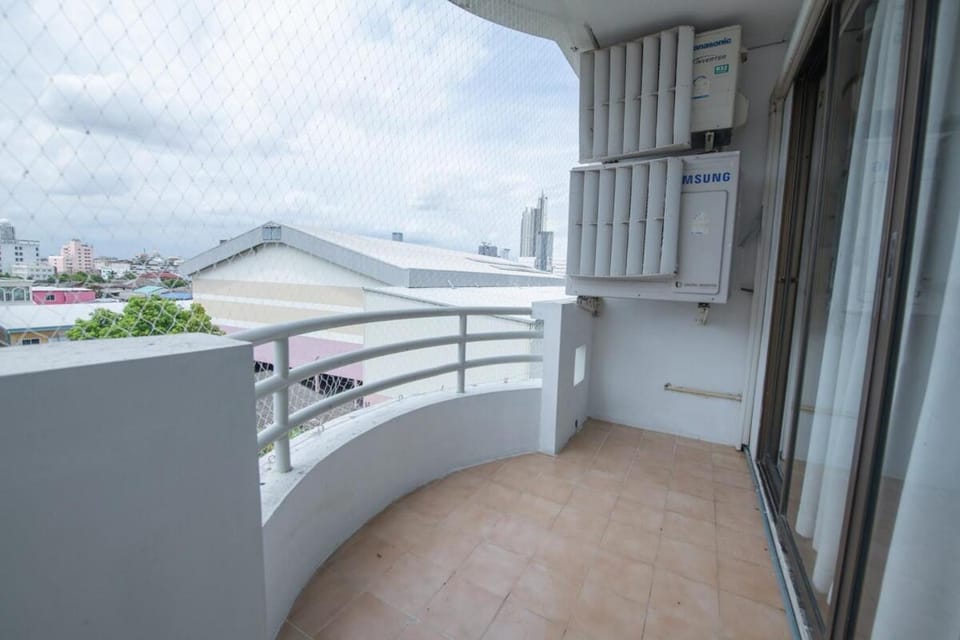 2Bed Room Condo Near iConsiam & BTS Krungthonburi Apartment in Bangkok