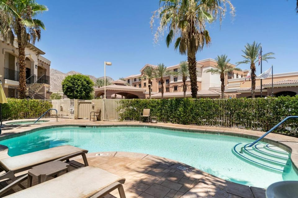 Hot Tub, Pool view, Swimming pool, Swimming pool