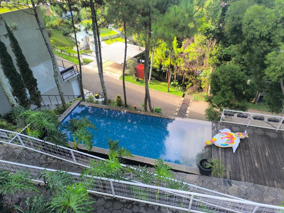 Pool view, Swimming pool, Swimming pool
