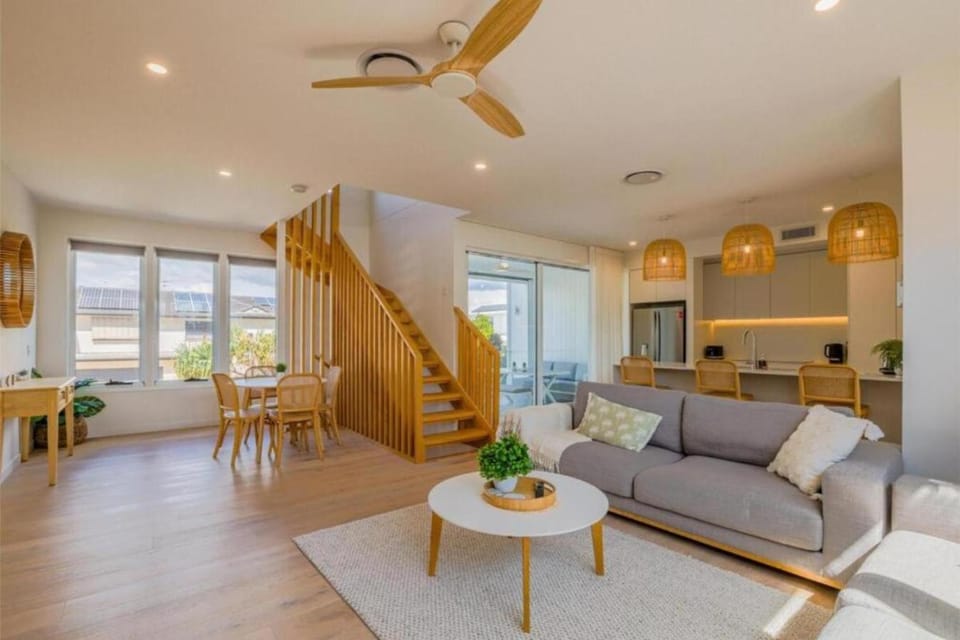 Living room, Dining area, kitchen