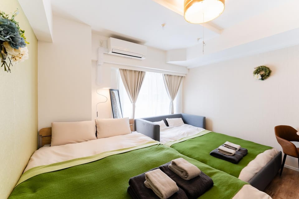 Bedroom, air conditioner