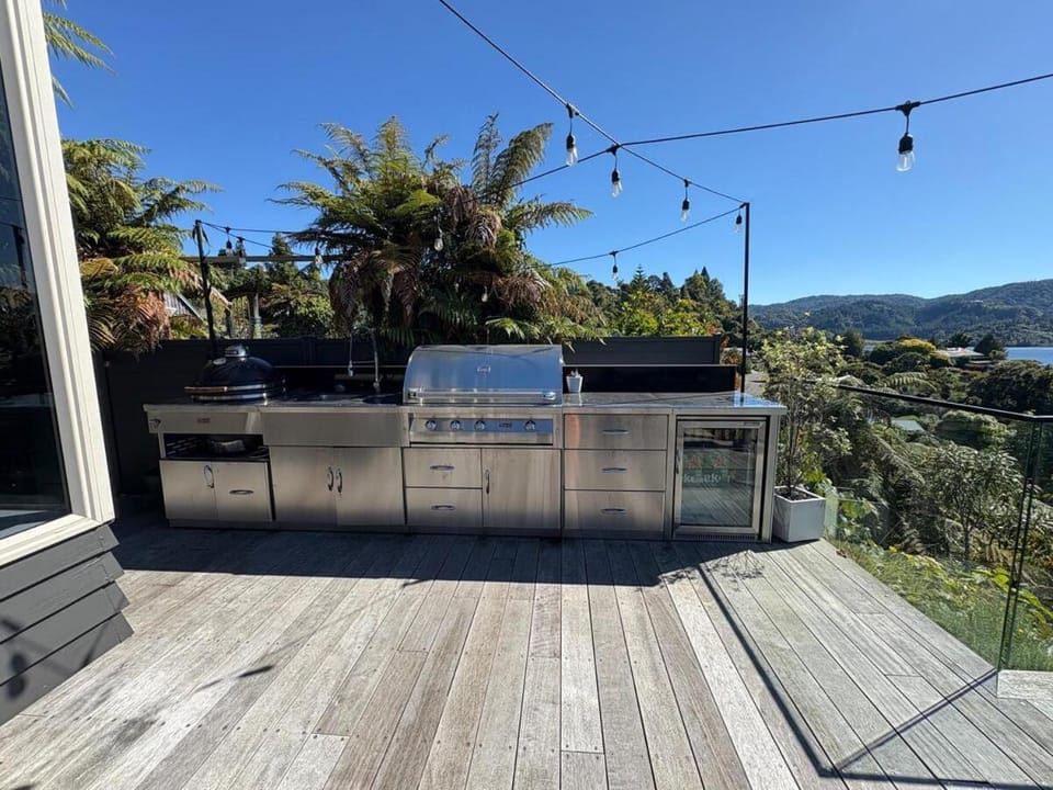 BBQ facilities, kitchen