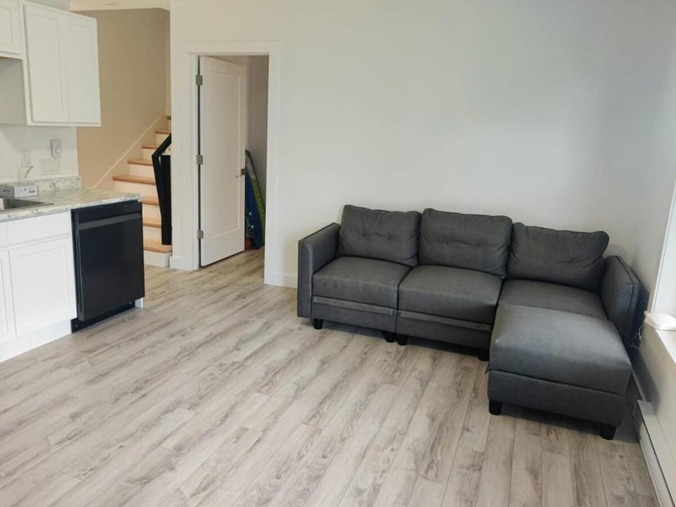 One bedroom unit for corporate stays & travellers Apartment in Halifax