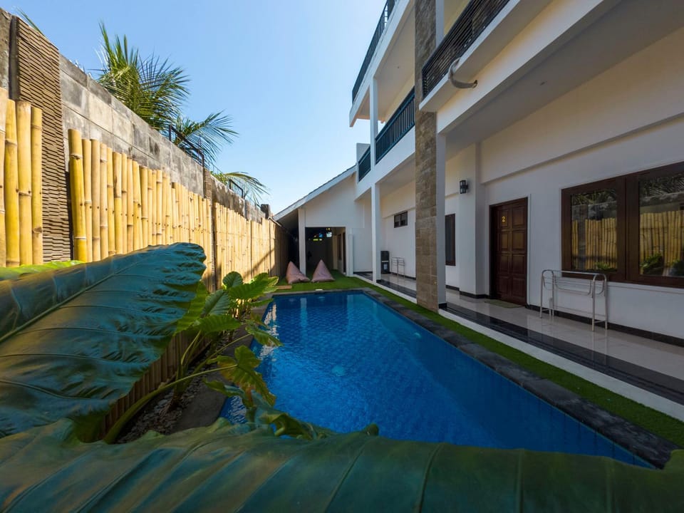 Mar Bella Beachfront Hotel in Pujut