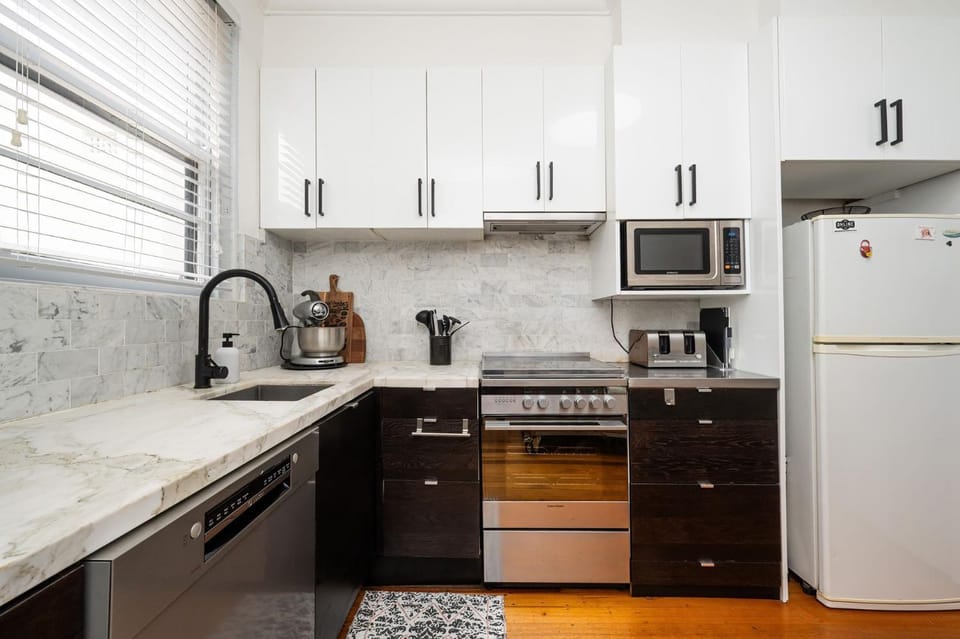 Deco Days - Prahran House in Melbourne