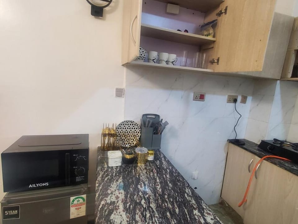Jay Comfort home- Cozy Superior Studio Next to TRM Mall Apartment in Nairobi