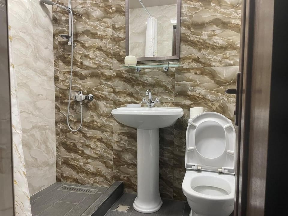 Shower, Toilet, Bathroom