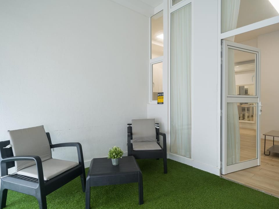 Communal lounge/ TV room, Living room