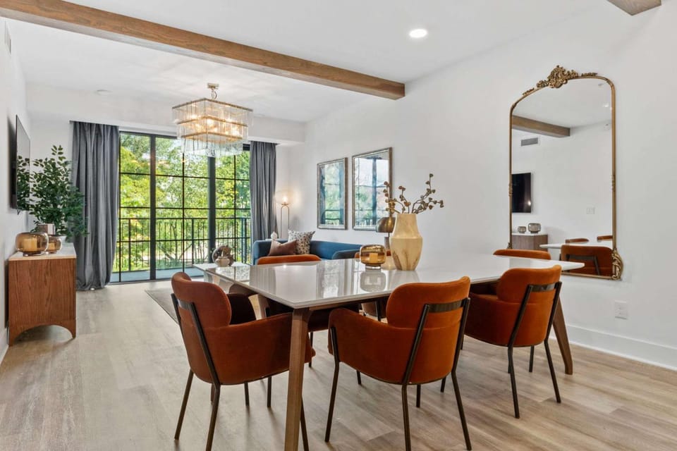 Bleau Vine Luxury Suite Apartment in Atlanta