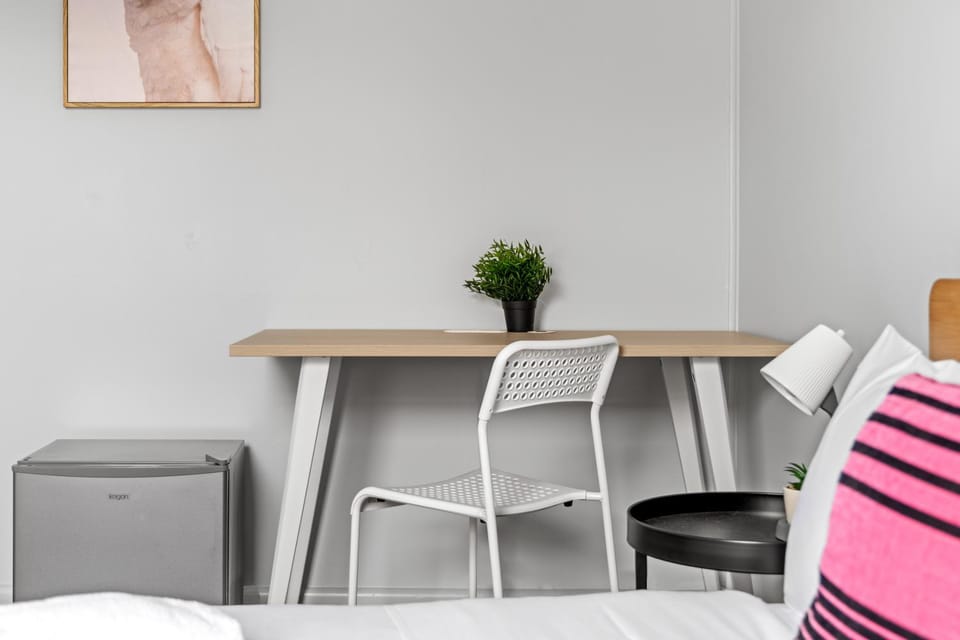 Affordable Double Bedroom - Heart of Belmore with Shared Bathroom Bed and Breakfast in Sydney
