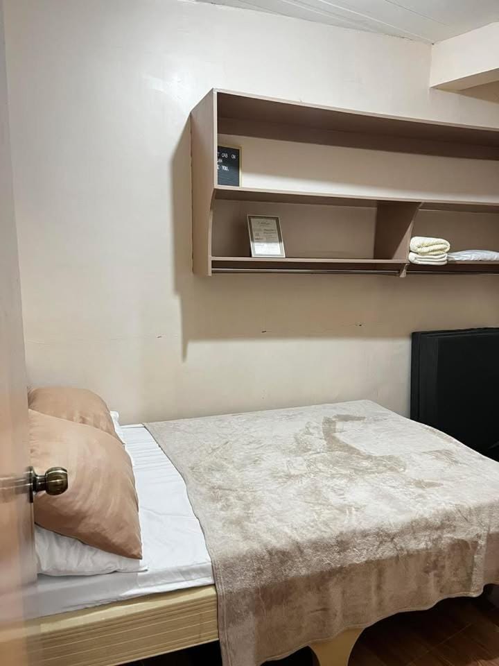 Staycation in Alabang Apartment in Muntinlupa