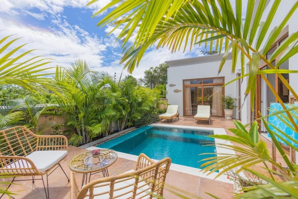 Rhion Guest House, Romantic Getaway near Beach House in Diani Beach