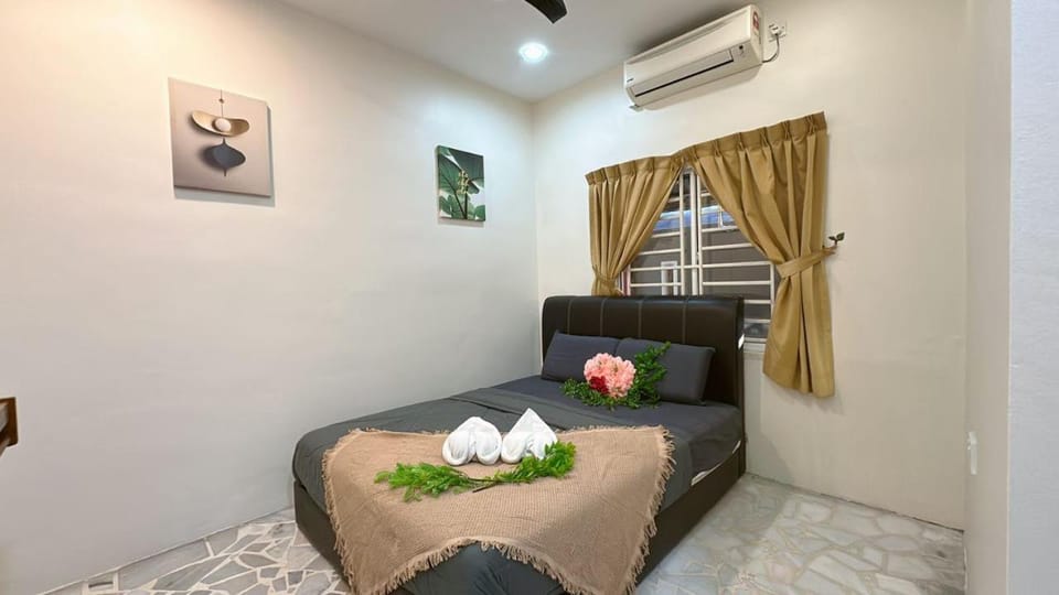 B02 Party House Bungalow 20 PAX House in Johor Bahru