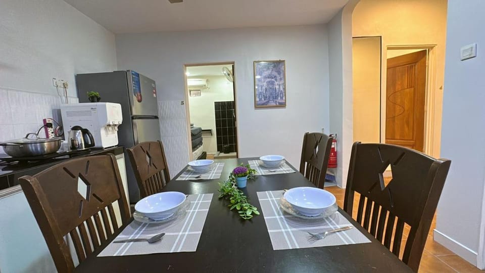 B02 Party House Bungalow 20 PAX House in Johor Bahru