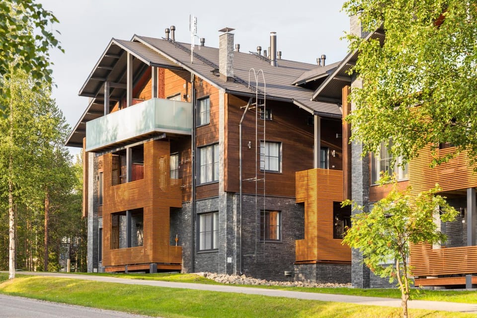 Property building, Street view