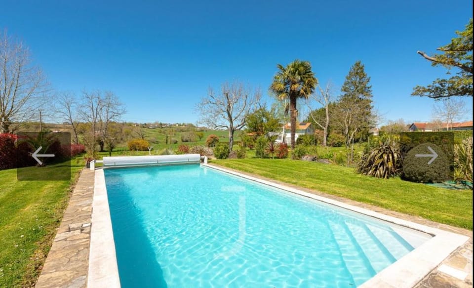 Swimming pool, Swimming pool
