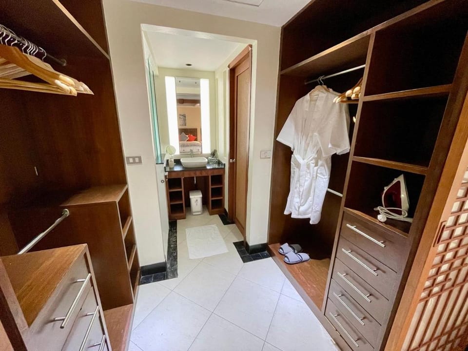 Bathroom, wardrobe