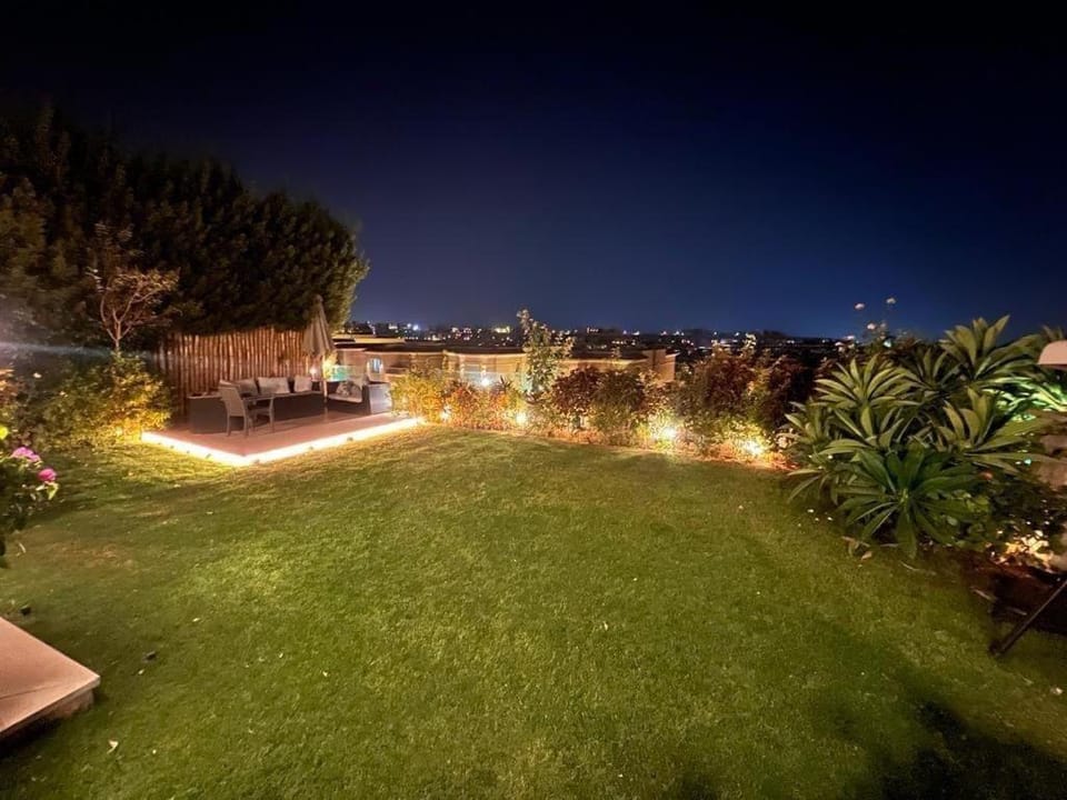 Fully furnished villa in stone park, 5th settlement, New Cairo Villa in New Cairo City