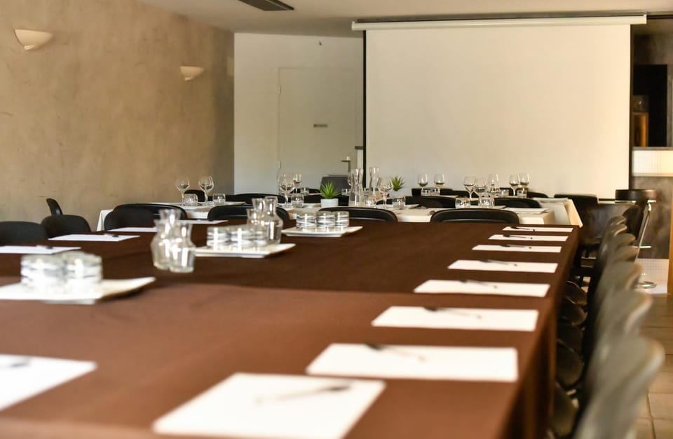 Meeting/conference room