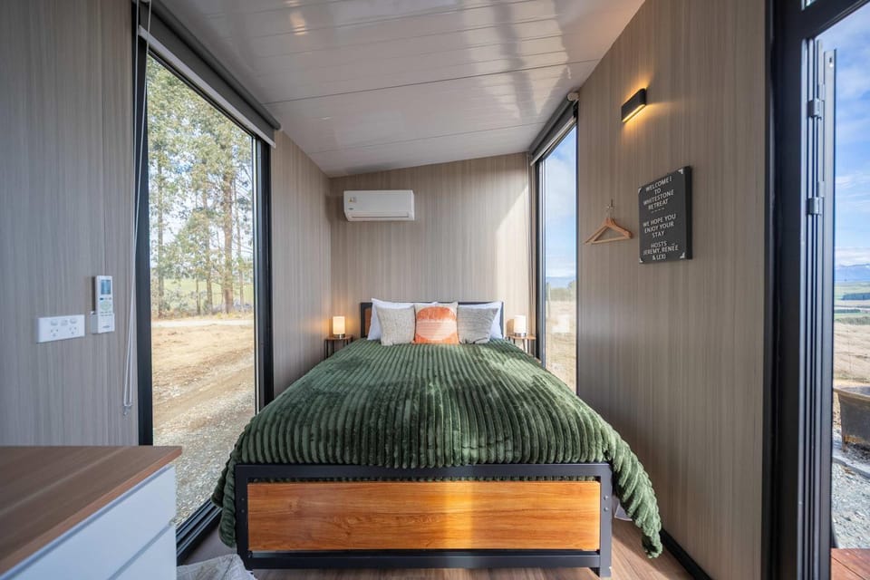 Whitestone Retreat X by Tiny Away House in Te Anau