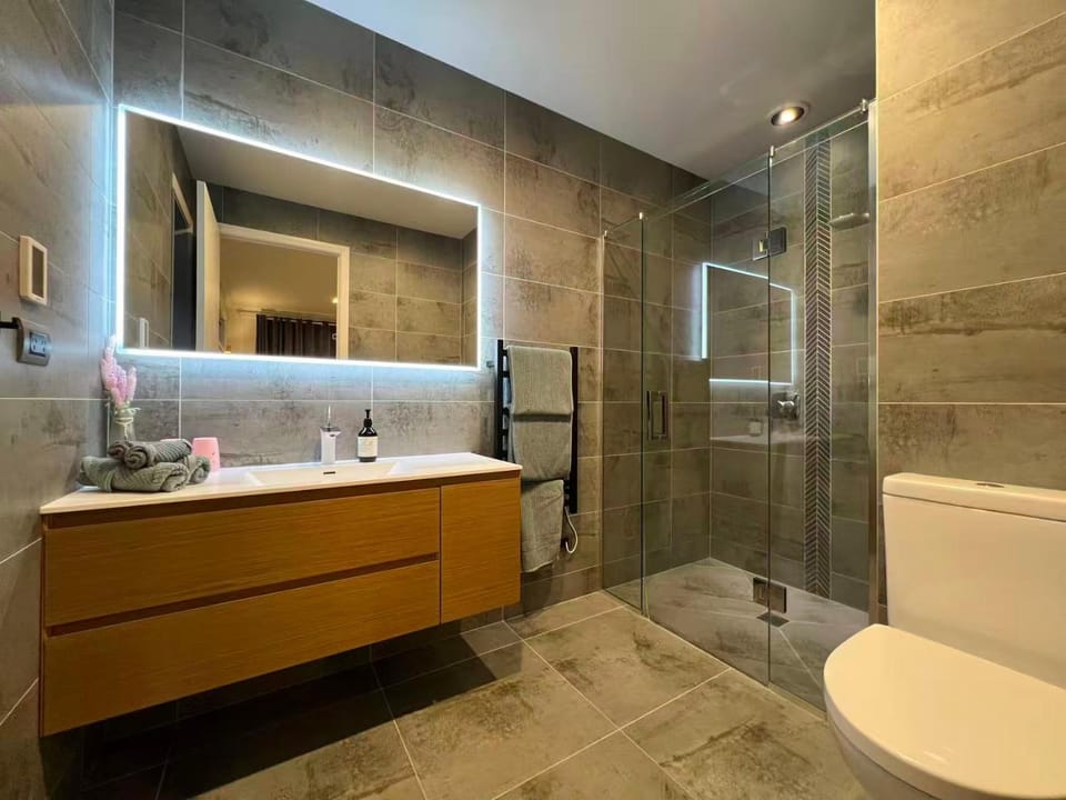 Toilet, Bathroom