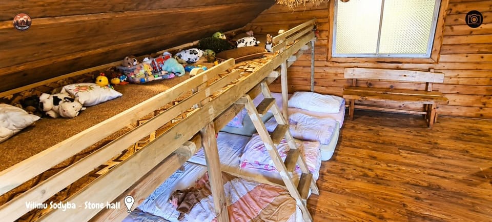 bunk bed