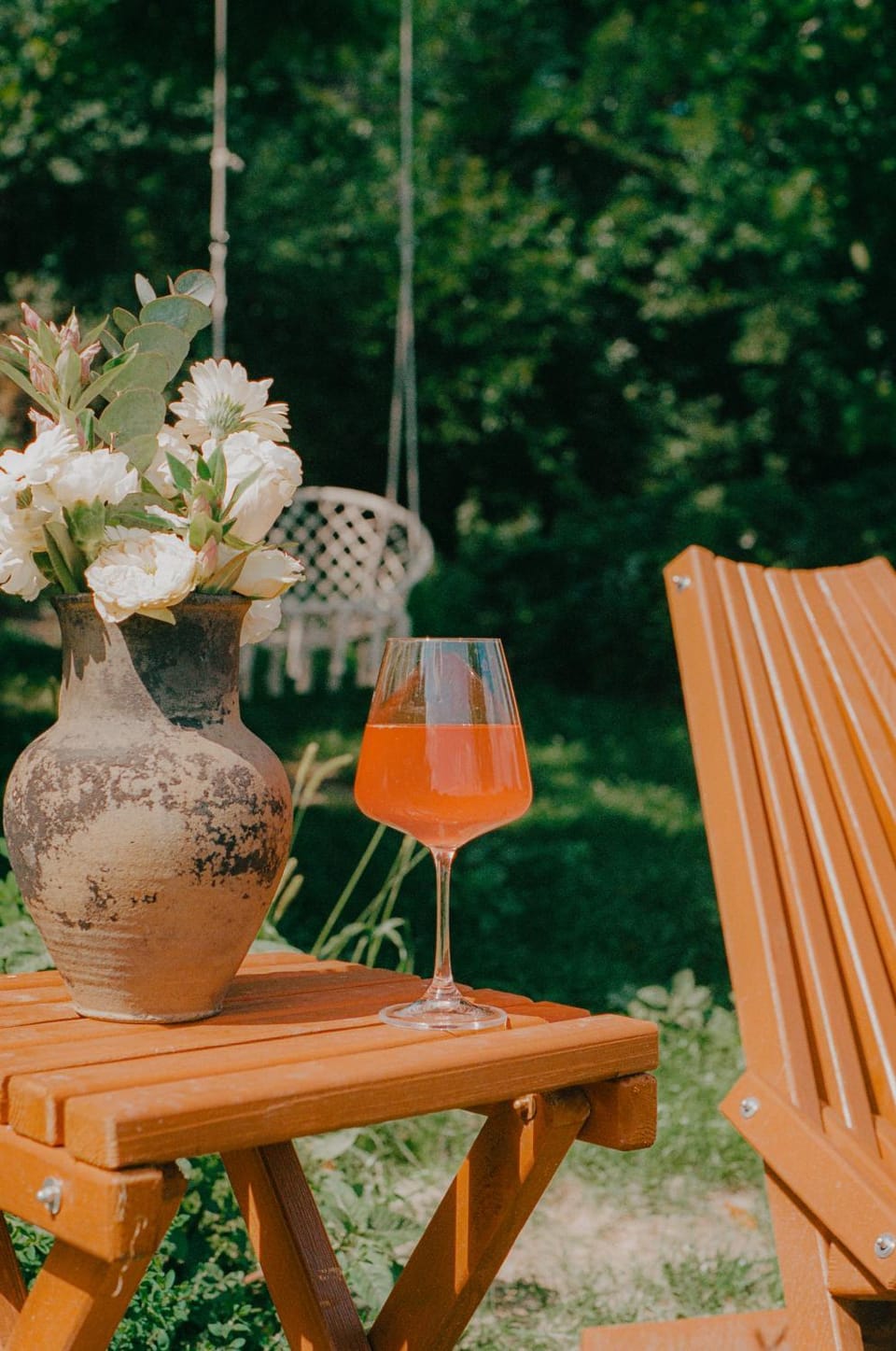 Garden, Food and drinks, Garden view, Drinks