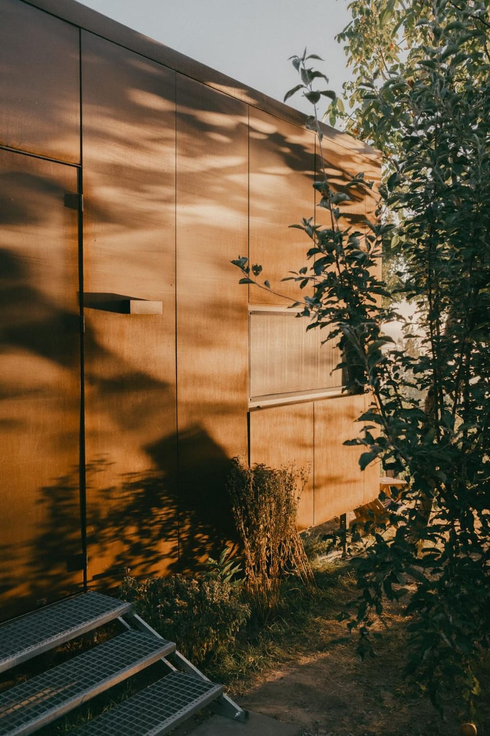 Facade/entrance, Garden