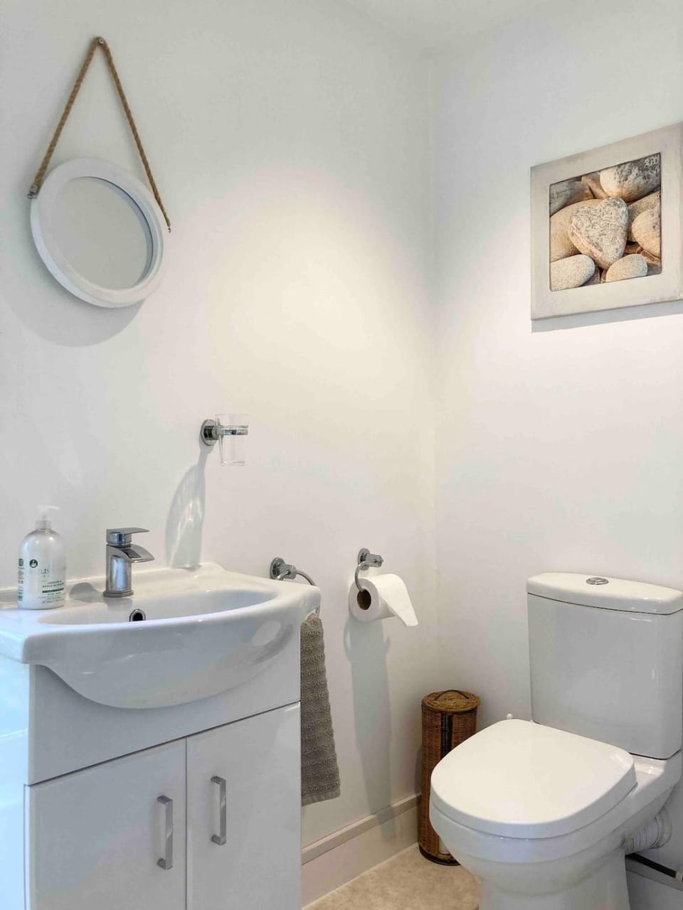 Garden room & en-suite shower with barrel sauna Apartment in Herne Bay
