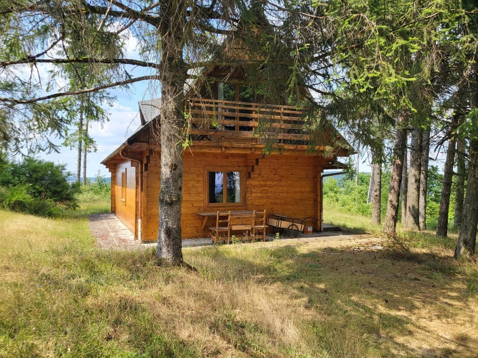 Lodge du Parc des Combes avec Accès Parc inclus selon calendrier ouverture Parc Chalet in Bourgogne-Franche-Comté