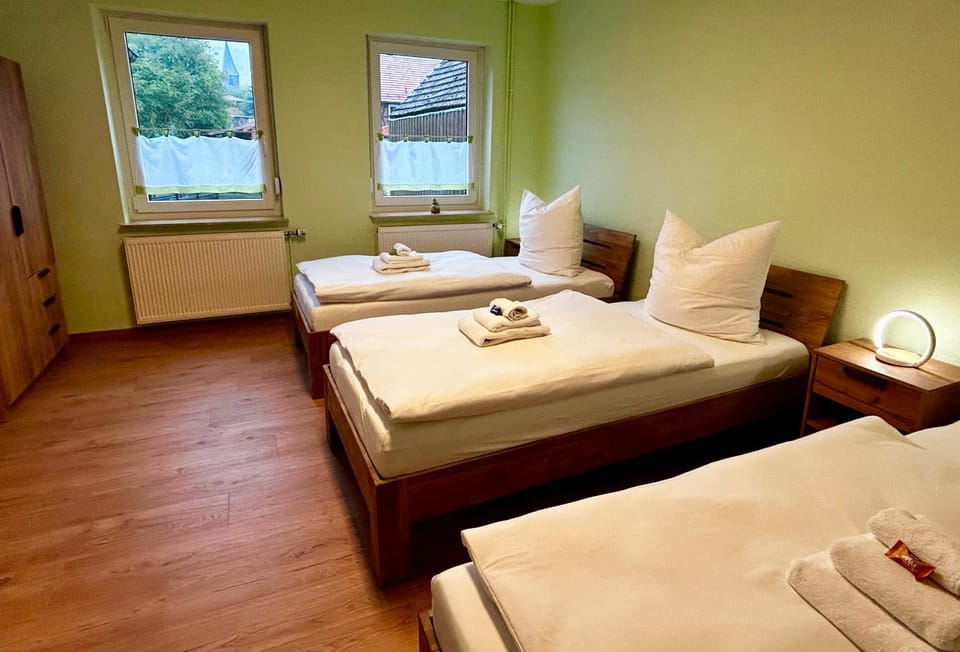 Bed, Photo of the whole room, Bedroom, towels