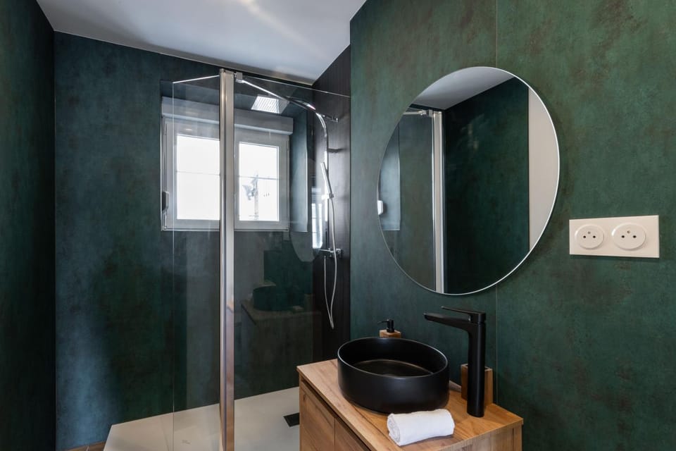 Shower, Bathroom