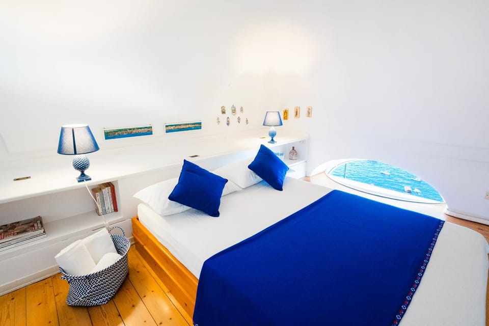 Bedroom, Sea view