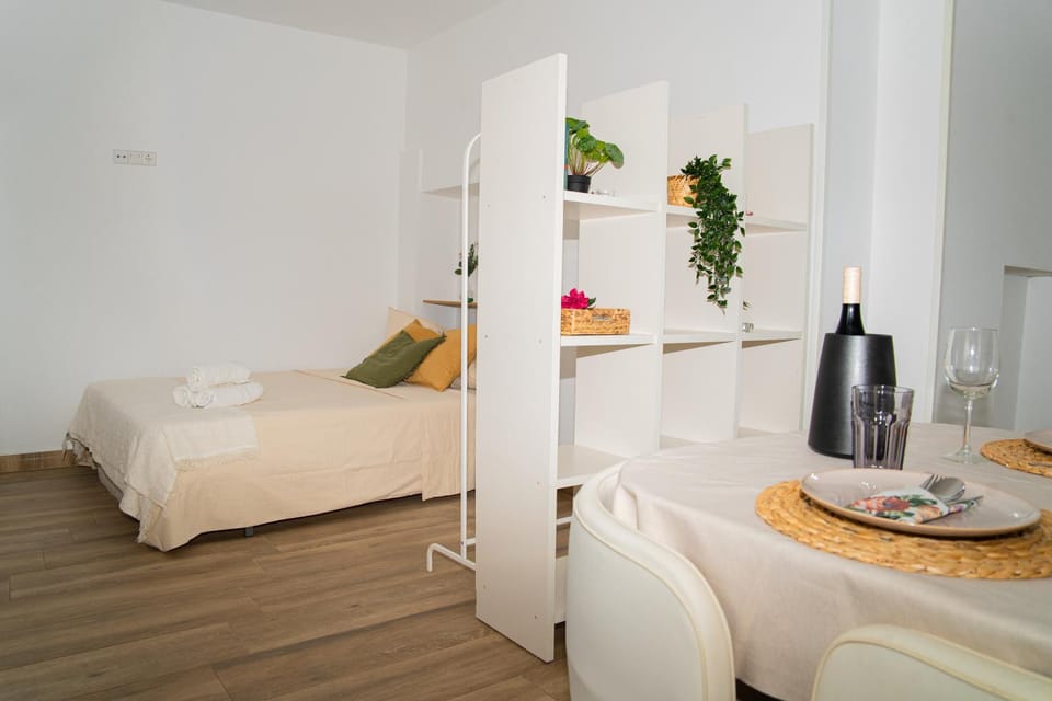 Communal lounge/ TV room, Bed