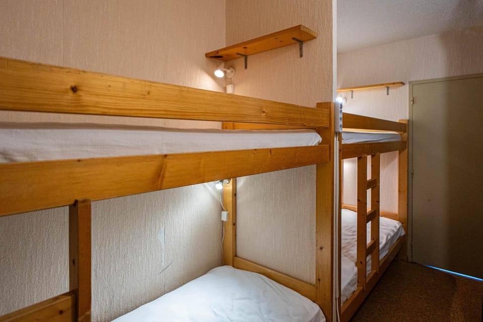 bunk bed