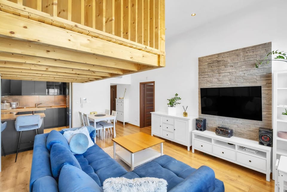 TV and multimedia, Kitchen or kitchenette, Living room, Seating area, Evening entertainment