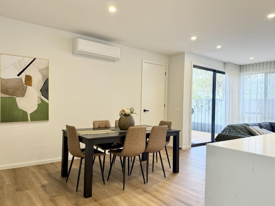 Dining area, air conditioner