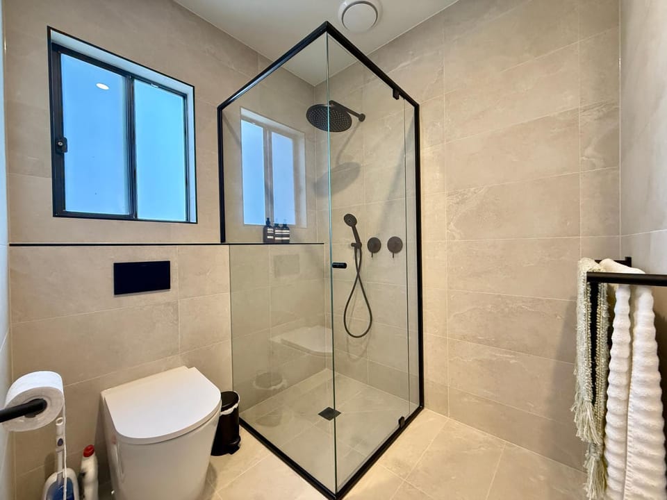 Shower, Toilet, Bathroom, hair dryier